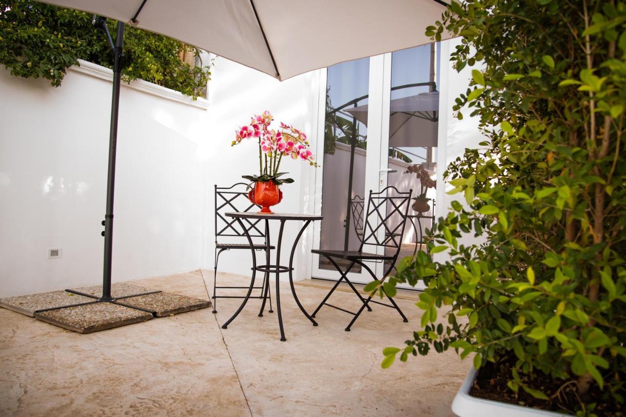 Granelli Di Sabbia Bed and Breakfast Porto Cesareo Exteriör bild